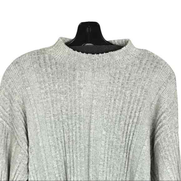 All In Favor Women’s Size L Gray Waffle Knit Mock Neck Sweater Pullover NWT - Picture 9 of 16
